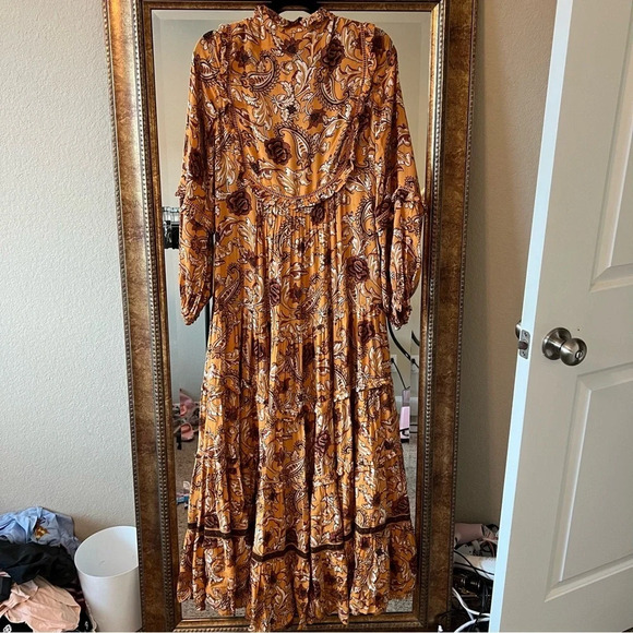 Spell Etienne Maxi Dress in Sienna - Picture 6 of 7